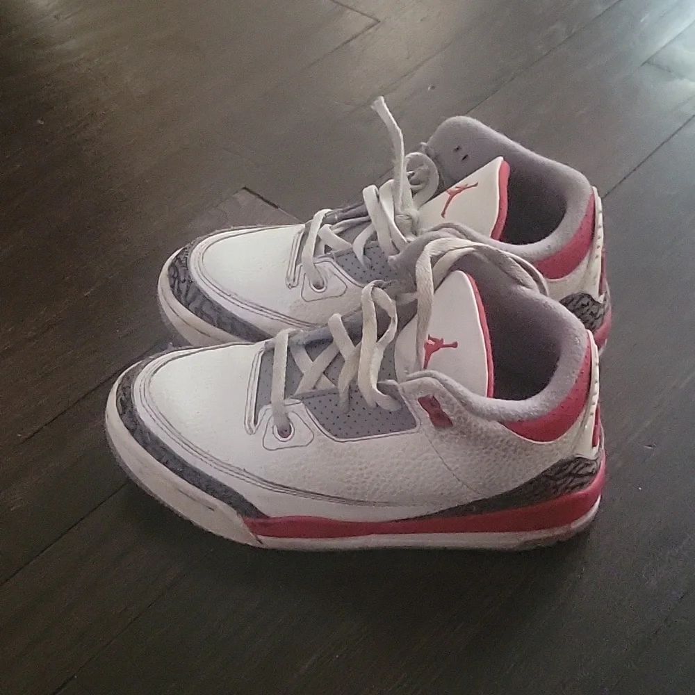 Jordan Retro 3 - Picture 3 of 5